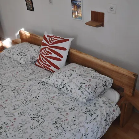 Apartma By The River *